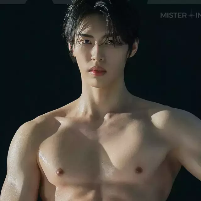 김우혁